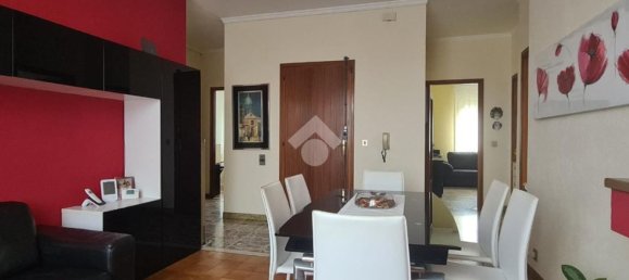 Apartamento de 5 habitaciónes en La Morra, Italy No. 5003 7