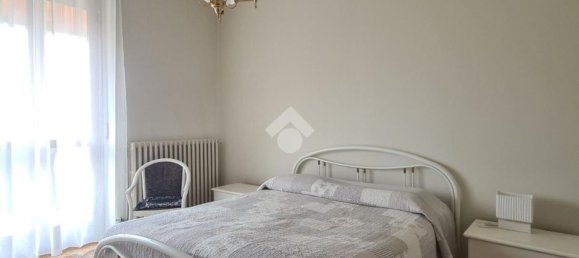 Apartamento de 5 habitaciónes en La Morra, Italy No. 5003 11