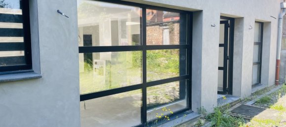 2 bedrooms House in Cambrai, France No. 159329 2