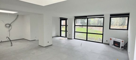 2 bedrooms House in Cambrai, France No. 159329 7