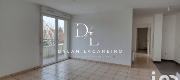 3 rooms Apartment in Persan, France No. 355257 2