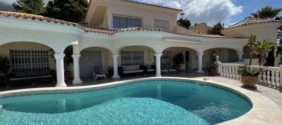 4 bedrooms Villa in Altea, Spain No. 12133 4