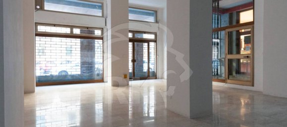 Imóvel comercial de 1 divisão em Bologna, Italy N.º 72254 2