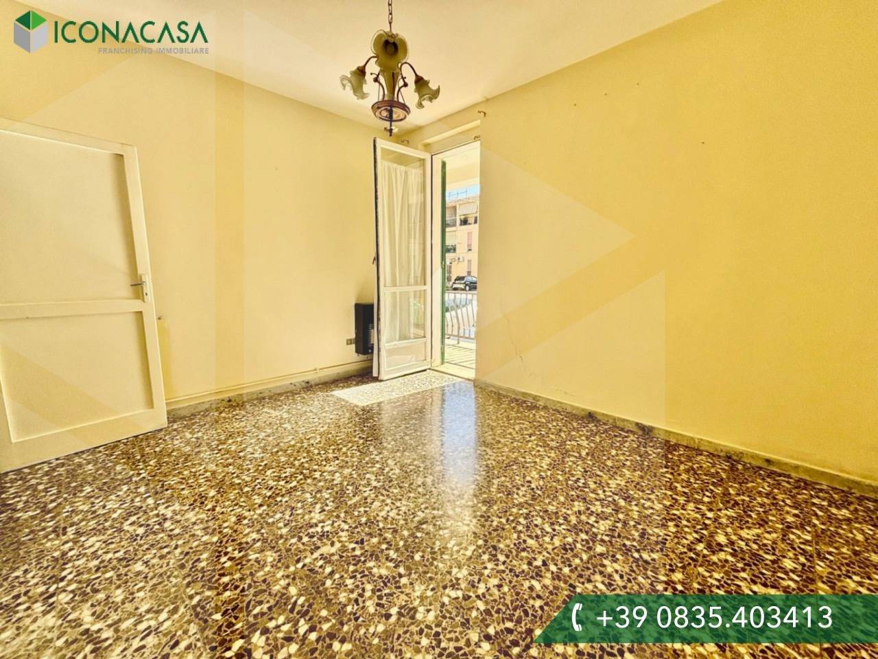 Квартира с 2 спальнями в Матера, Италия № 26535