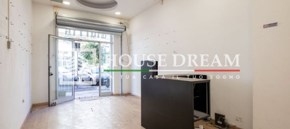 27m² Commercial property in Rome, Italy No. 334876 10