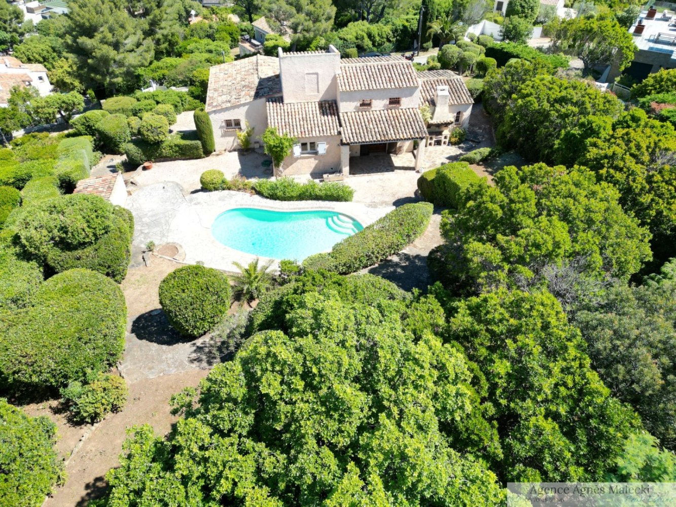 4 bedrooms Villa in Cavalaire-sur-Mer, France No. 101467