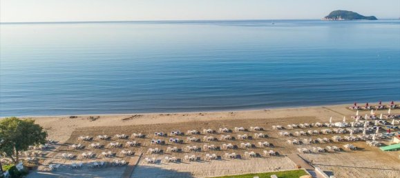 3500m² Hotel in Zakynthos, Greece No. 4985 2