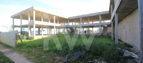 1244m² Commercial property in Ferreiras, Portugal No. 110414 3