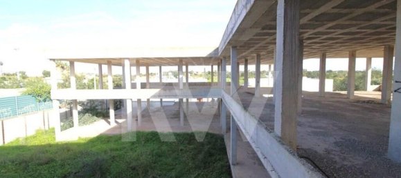 1244m² Commercial property in Ferreiras, Portugal No. 110414 4