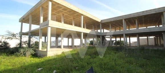 1244m² Commercial property in Ferreiras, Portugal No. 110414 11