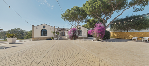 Отель, гостиница 4896м² в Кадис, Испания № 176008 53