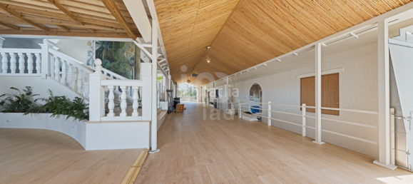 Отель, гостиница 4896м² в Кадис, Испания № 176008 18