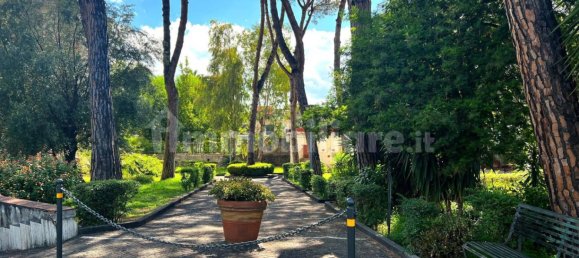 2 bedrooms Apartment in Portici, Italy No. 291697 2