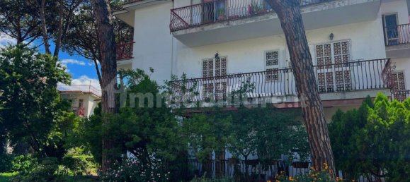 2 bedrooms Apartment in Portici, Italy No. 291697 5