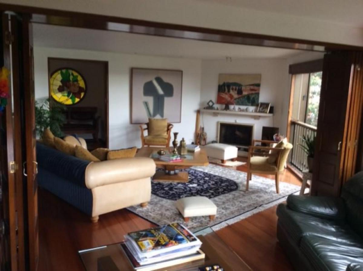 3 bedrooms House in Bogota, Colombia No. 12638