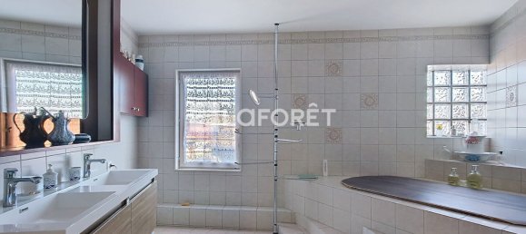 4 bedrooms Townhouse in Saint-Etienne, France No. 316678 6