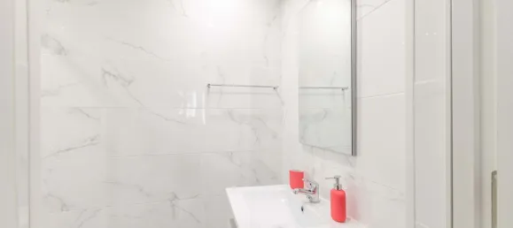 2 chambres Appartement à Lisbon, Portugal No. 131052 10