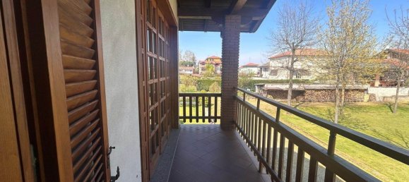5 bedrooms Villa in Garlasco, Italy No. 359505 16