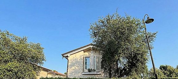 10 rooms Villa in Pietrasanta, Italy No. 279410 2