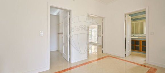 5 bedrooms House in Seixal, Portugal No. 23185 22