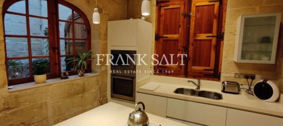 3 bedrooms House in Mosta, Malta No. 9637 4