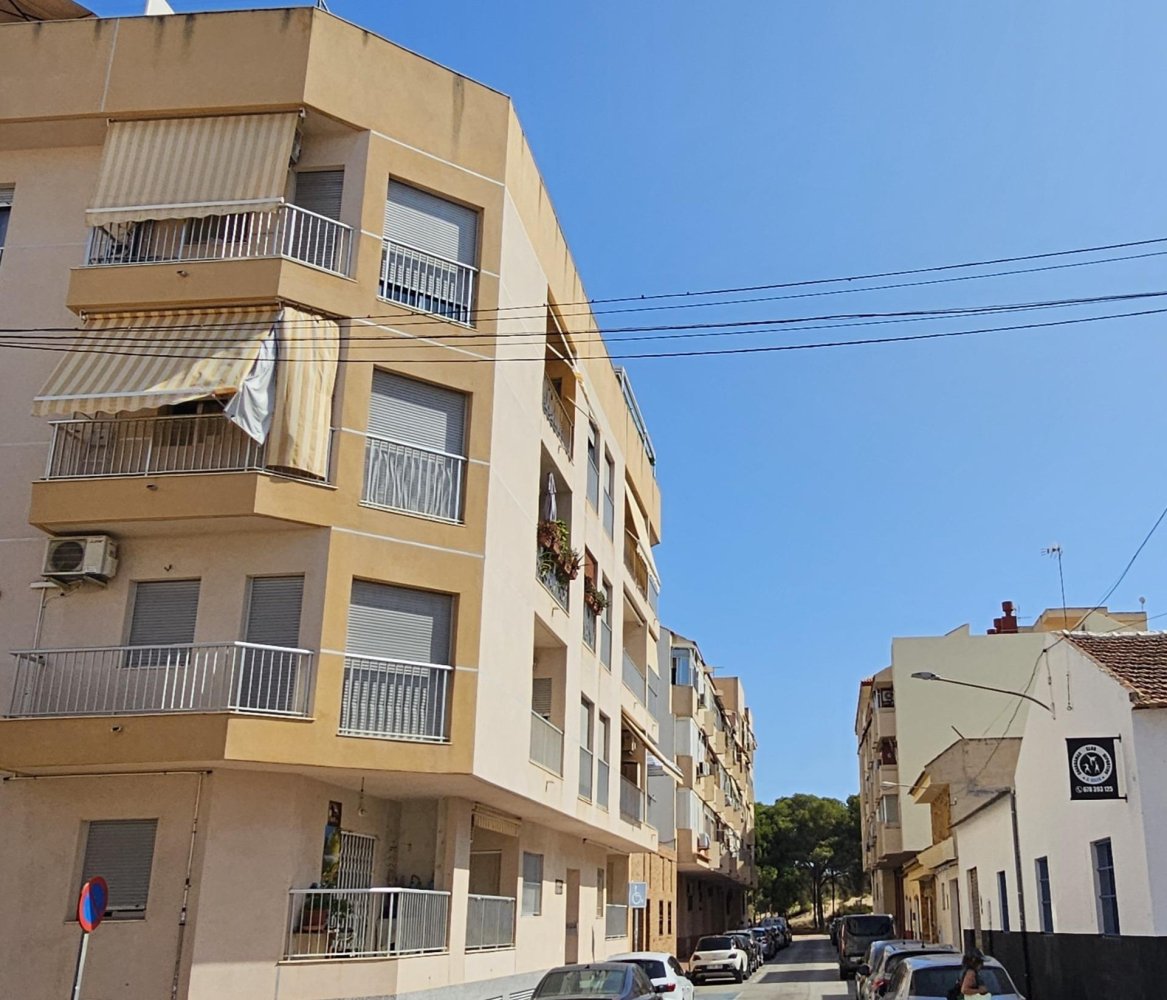 Apartamento T2 em Guardamar del Segura, Spain N.º 90987