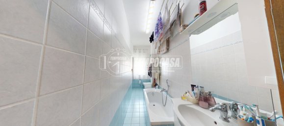 3 rooms Apartment in Volpiano, Italy No. 274503 10