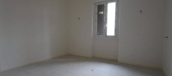 6-Zimmer Haus in Prato, Italy, Nr. 29483 6