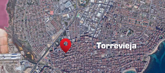 2120m² Commercial property in Torrevieja, Spain No. 424 2
