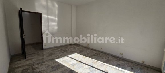 2 Schlafzimmer Wohnung in Savona, Italy, Nr. 93085 21