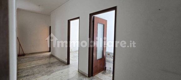 2 Schlafzimmer Wohnung in Savona, Italy, Nr. 93085 13