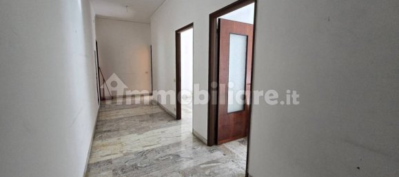 2 Schlafzimmer Wohnung in Savona, Italy, Nr. 93085 14