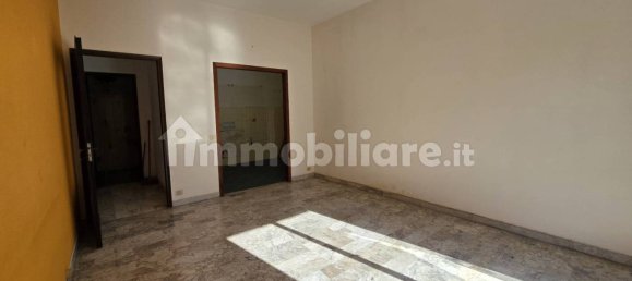 2 Schlafzimmer Wohnung in Savona, Italy, Nr. 93085 16