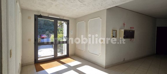 2 Schlafzimmer Wohnung in Savona, Italy, Nr. 93085 7