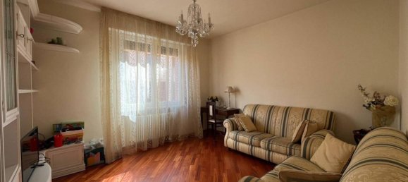 4 rooms Apartment in Fidenza, Italy No. 37482 8