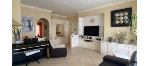 4 rooms Apartment in Taranto, Italy No. 253215 2