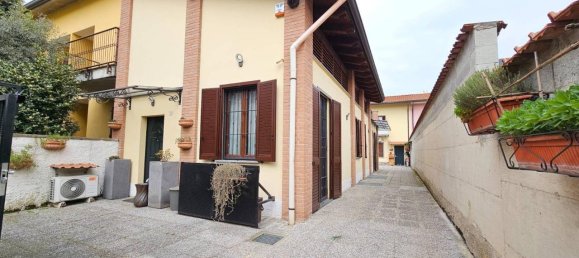 Вилла с 5 комнатами в Горгондзола, Италия № 39300 40