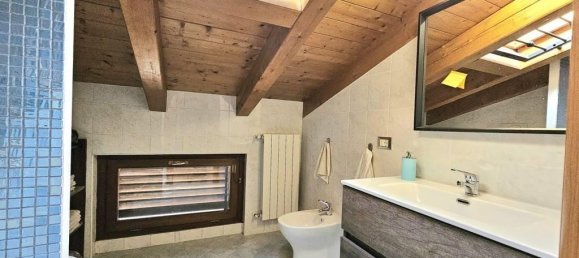 Вилла с 5 комнатами в Горгондзола, Италия № 39300 25