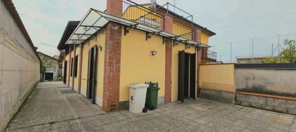 Вилла с 5 комнатами в Горгондзола, Италия № 39300 43