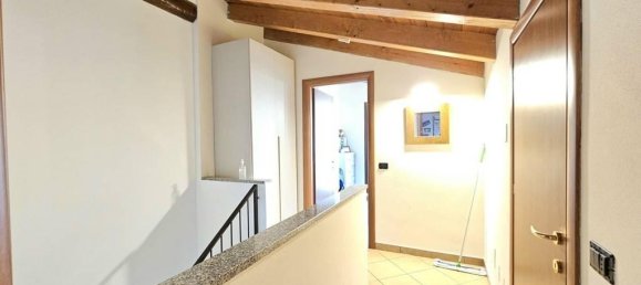 Вилла с 5 комнатами в Горгондзола, Италия № 39300 23