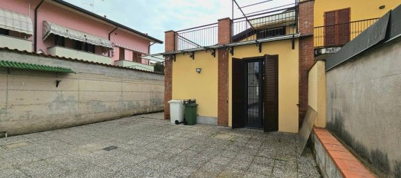 Вилла с 5 комнатами в Горгондзола, Италия № 39300 41