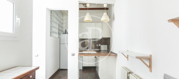 2 bedrooms Apartment in Ciutat Vella, Spain No. 23008 13
