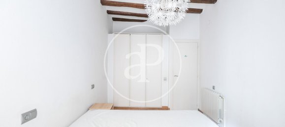 2 bedrooms Apartment in Ciutat Vella, Spain No. 23008 16