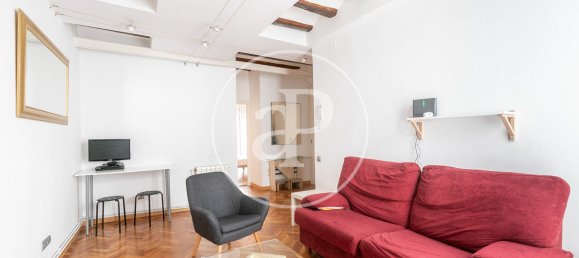 2 bedrooms Apartment in Ciutat Vella, Spain No. 23008 9