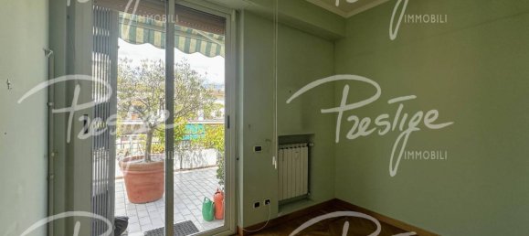 3 bedrooms Penthouse in La Spezia, Italy No. 261806 13