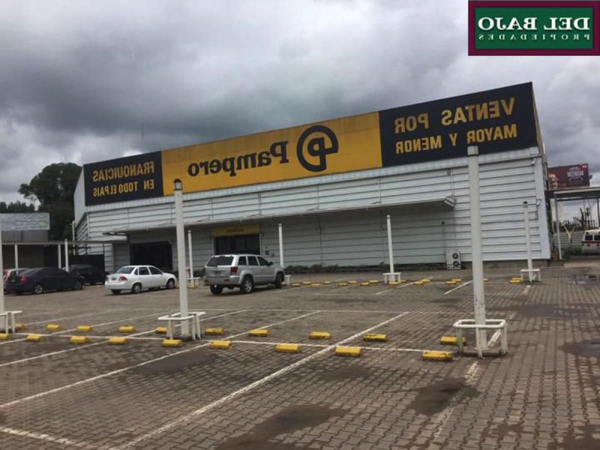  Commercial property in Malvinas Argentinas, Argentina No. 30307