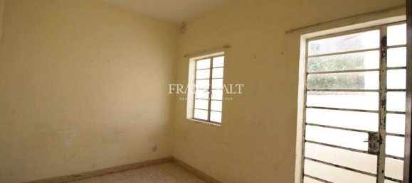 4 غرف نوم منزل في Paola, Malta رقم 6598 7