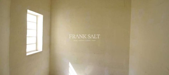 4 غرف نوم منزل في Paola, Malta رقم 6598 9