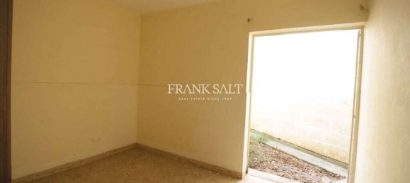 4 غرف نوم منزل في Paola, Malta رقم 6598 13