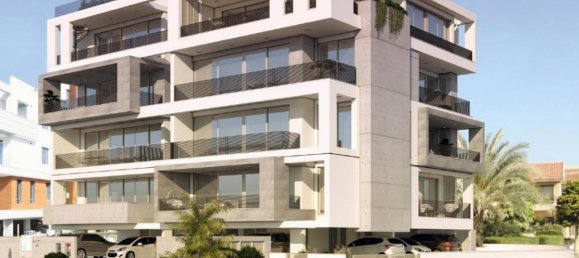 2 bedrooms Apartment in Limassol, Cyprus No. 12861 8